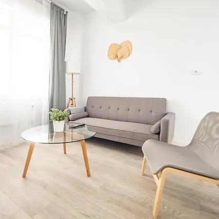 Alonso Lopez Apartment